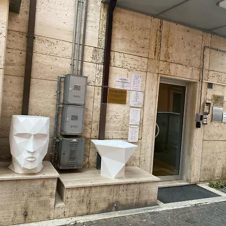 Tre Gemme In Centro - Cobalto * Pescara