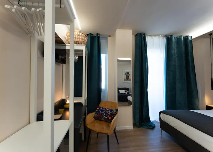 Tre Gemme In Centro - Cobalto * Pescara